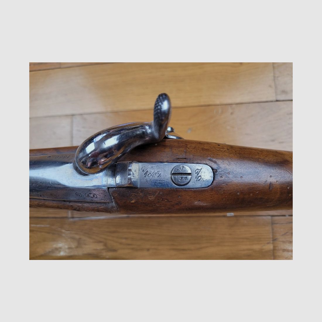 Sehr schönes Gewehr Modell 1842 T (nicht Tbis) – Nationale Waffenfabrik Tulle 1850 – Bajonett – Gewehrriemen – Ausgezeichneter Zustand, Bild 1 von 32