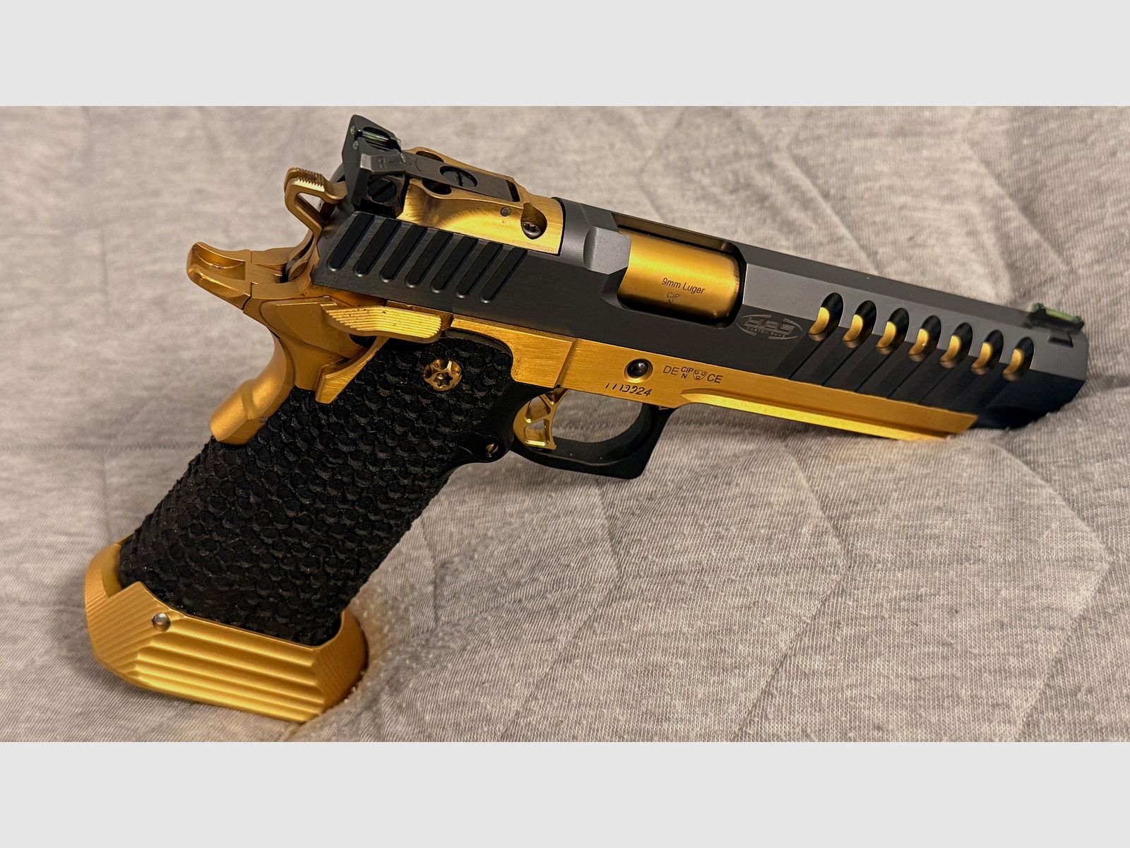 IPSC Standard Optic STI 2011 HPS Guns Range Master 5.4“ with front cut, Picatinny rail weapon is optic ready and Odin2 stock