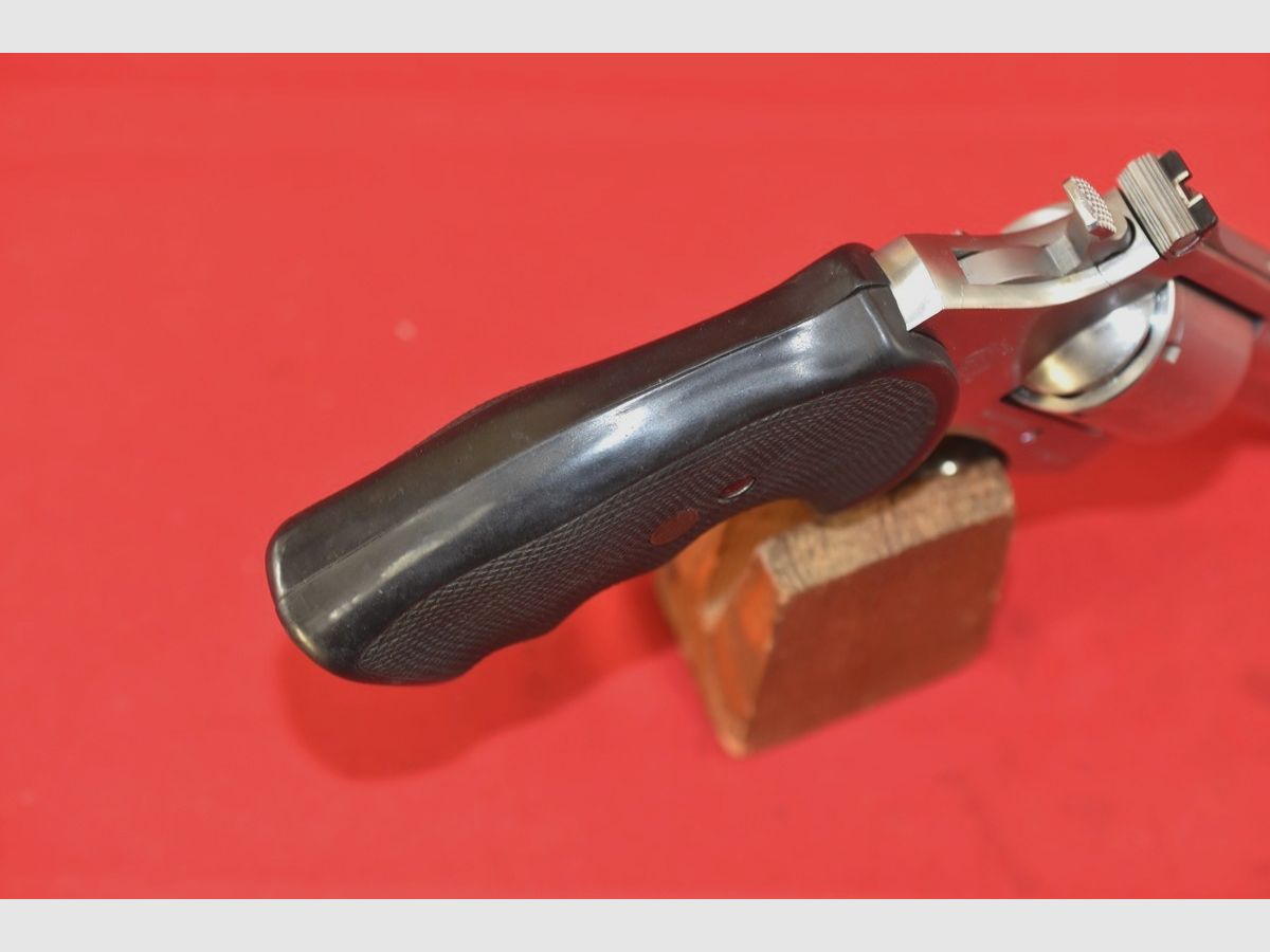#8003 REWOLWER ROSSI M711, kal. 357 Mag./.38Spl, zdjęcie 5 z 16