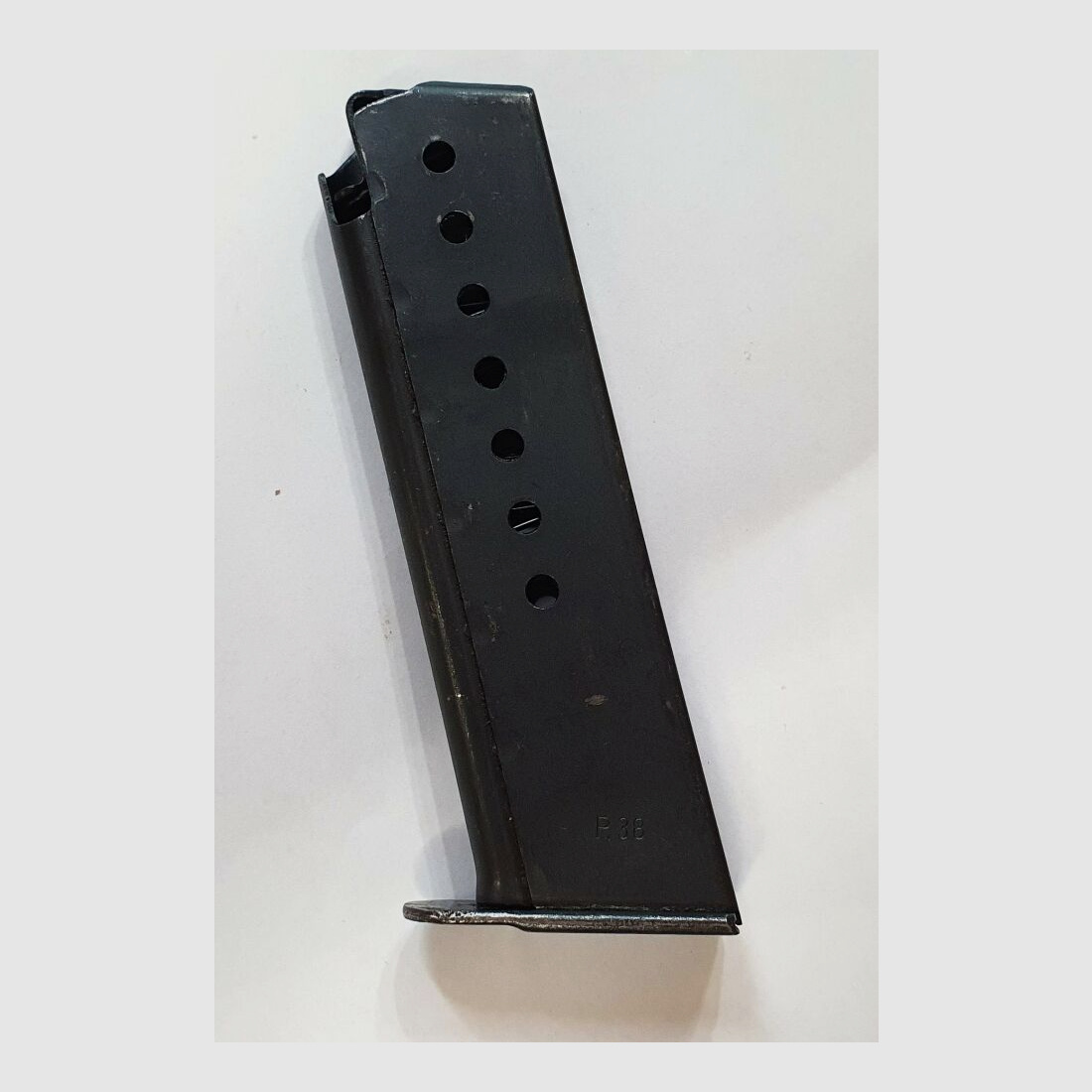 Fábrica de armas Carl Walther Walther P38 Cargador, Segunda Guerra Mundial, con sellos de Wehrmacht, usado