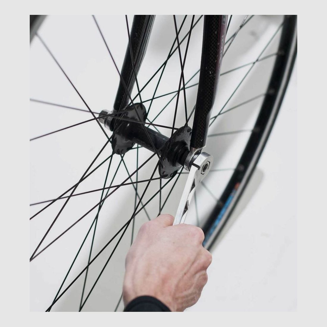The Nutter Multifunktionswerkzeug Fahrrad All-in-One - Fahrradreparaturen im Biwak, Bild 7 von 8