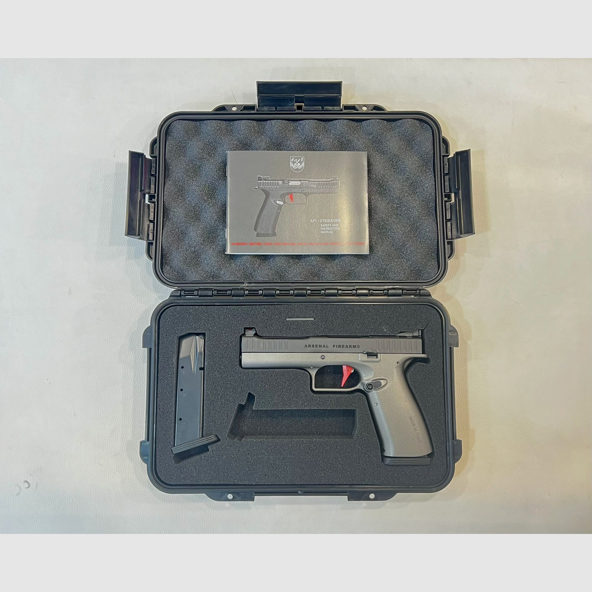 ARSENAL FIREARMS ERGAL PRO EXTREME TITANIUM/BLACK O.R. – 9X19, Bild 3 von 7