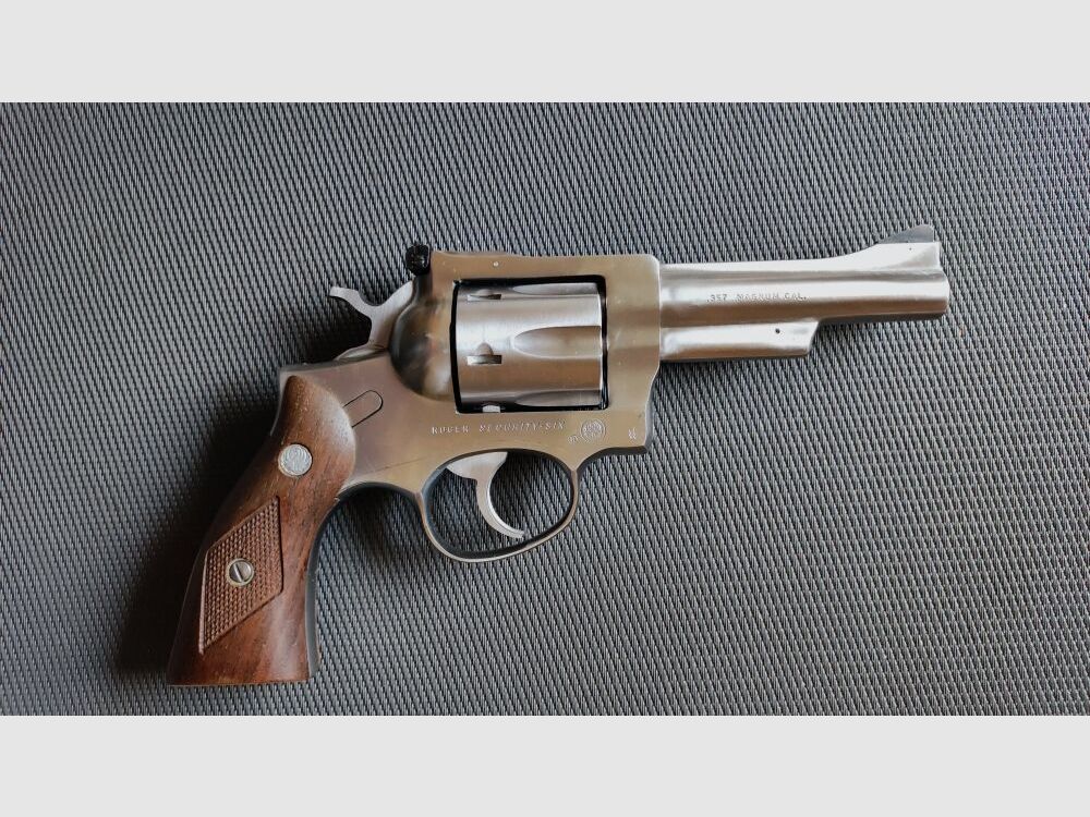 RUGER SECURITY - SIX
