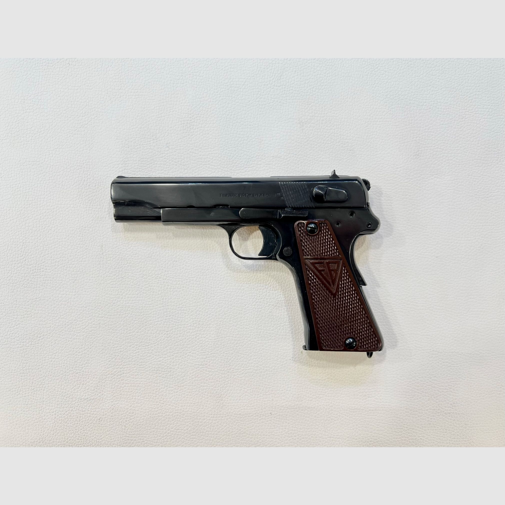 RADOM VIS M 35 – 7,65 PARA., image 1 sur 2