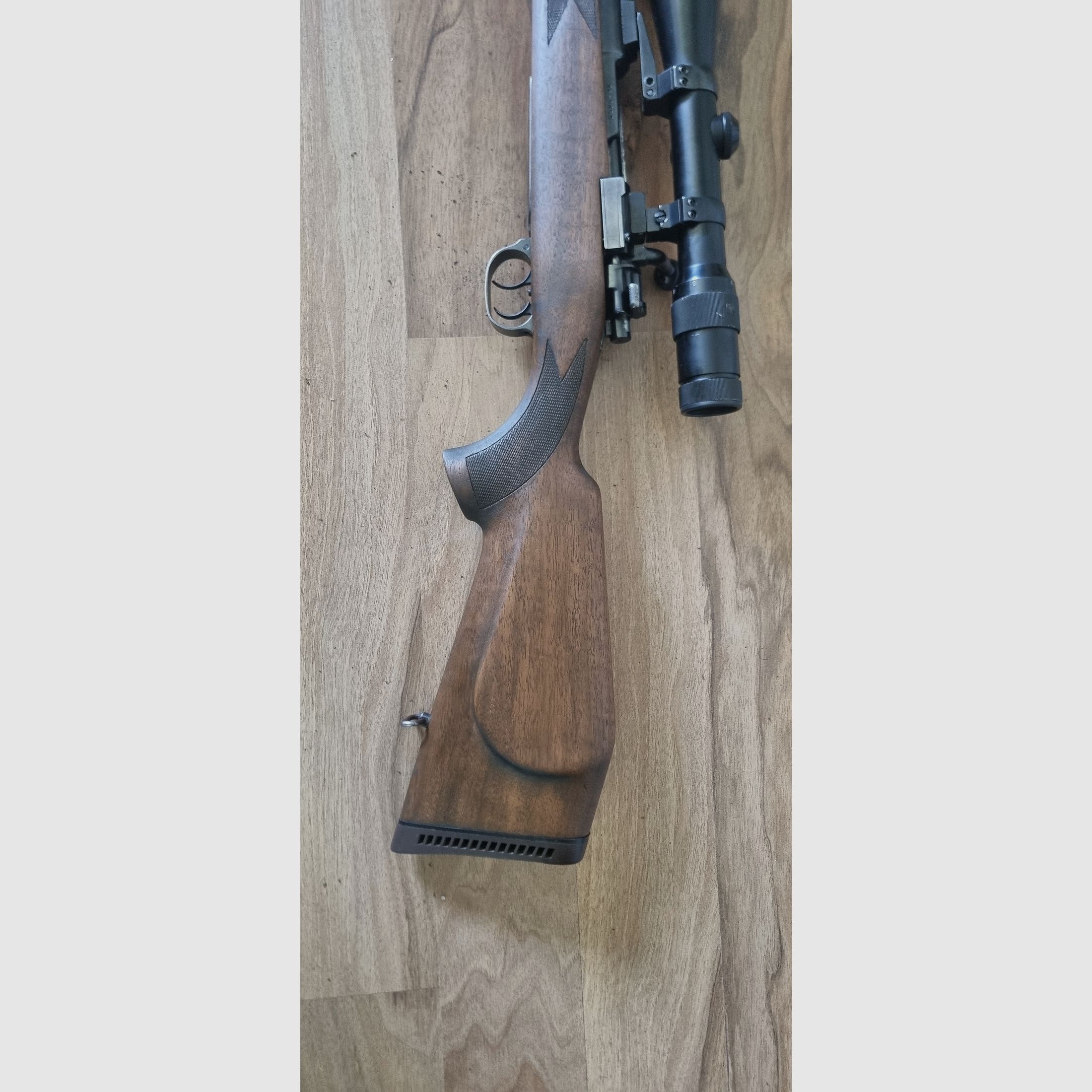 Voere Kufstein Mod. 98 met Docter Optiek VZF 3-12 x 56 M