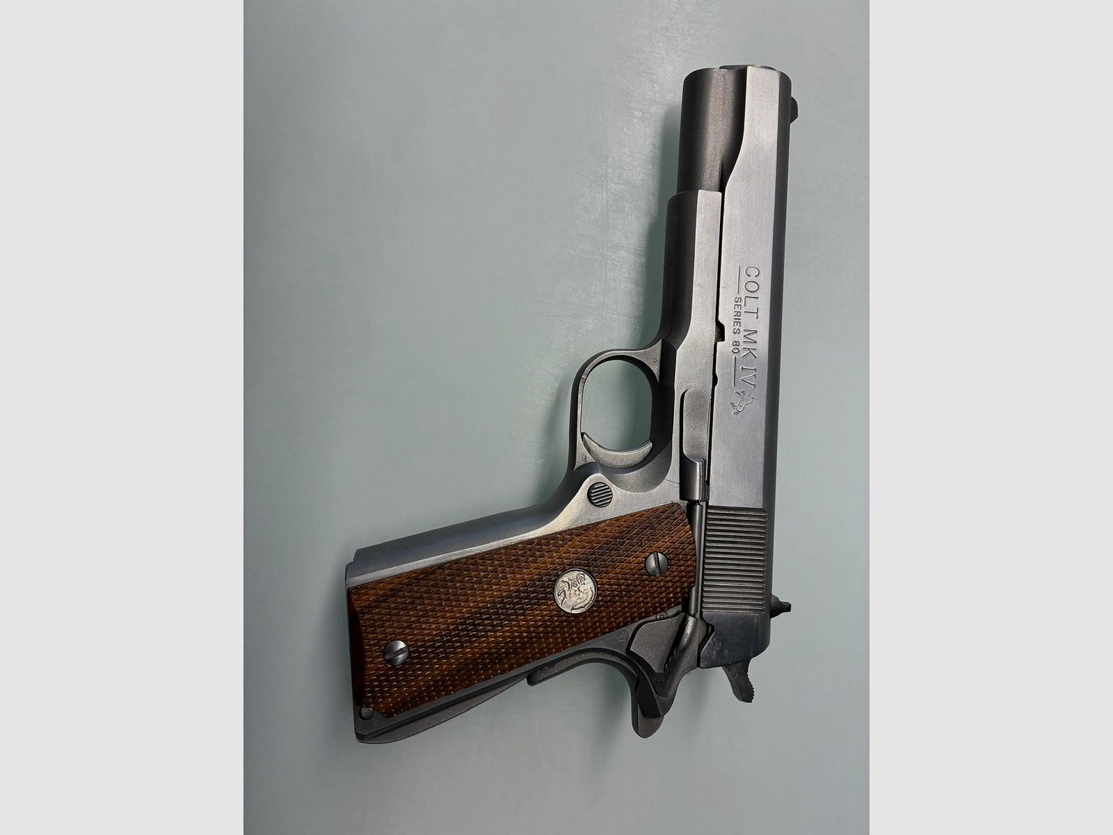 Colt Government 1911 .45ACP Edelstahl Series80