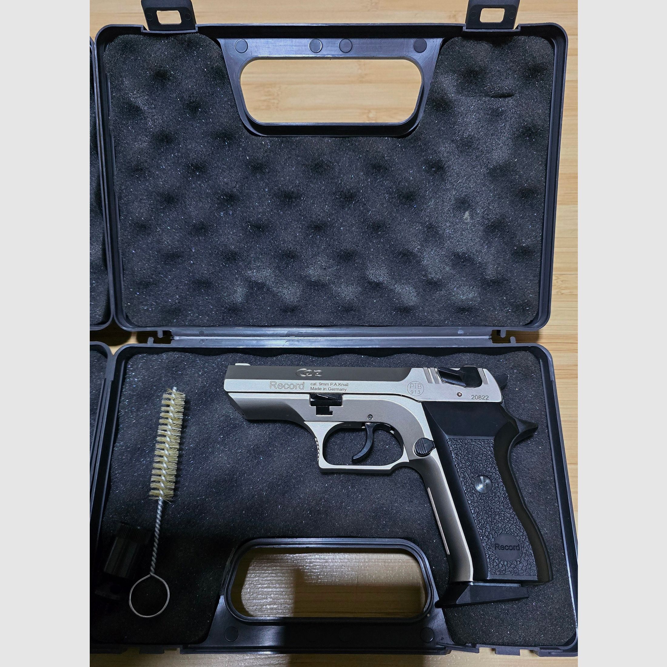 Record COP Nickel und Schwarz Schreckschuss 9mm PAK