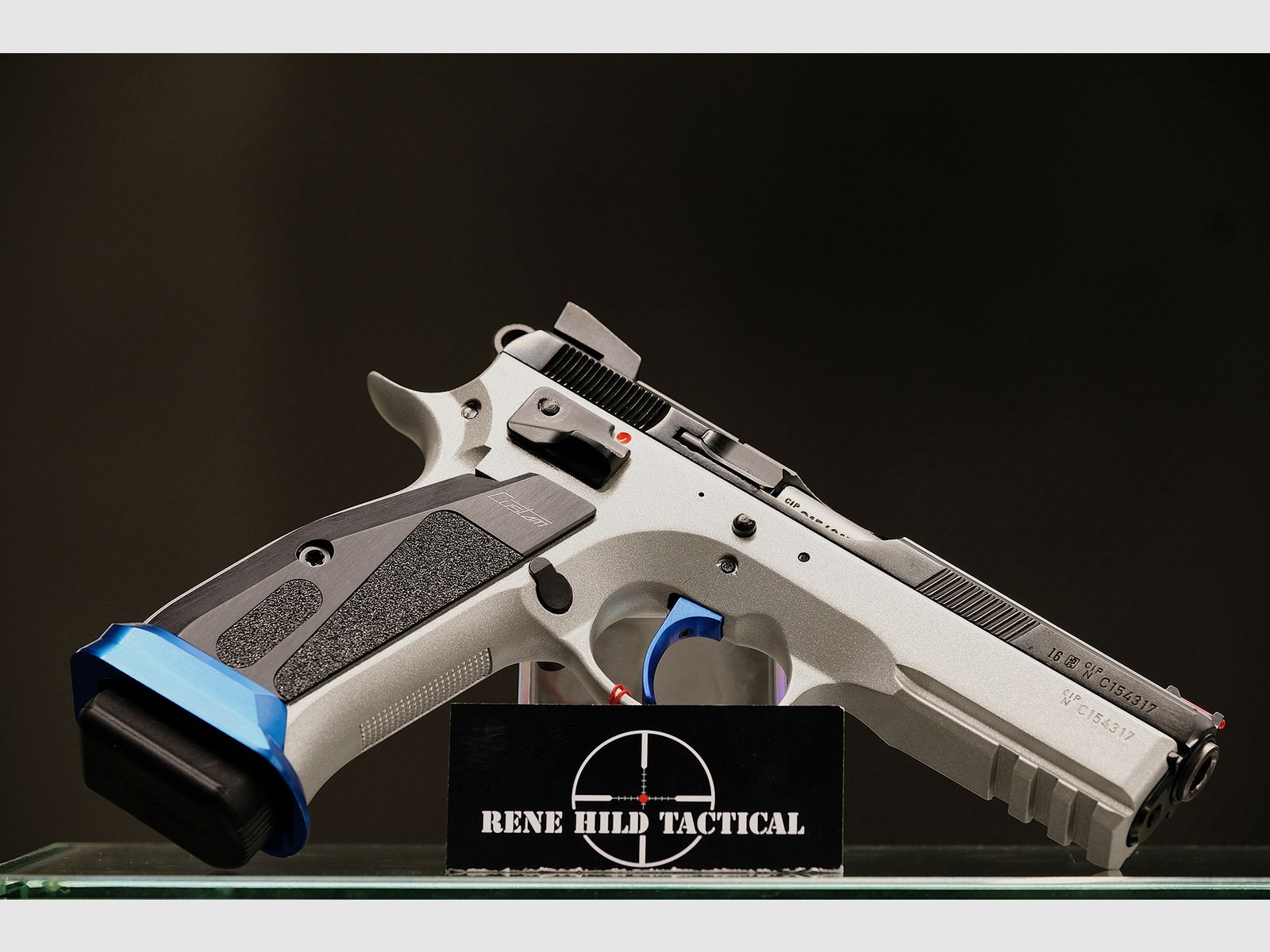 CZ 75 SP-01 Shadow «Blue Velvet», Bild 1 von 5