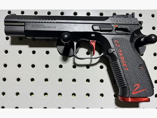 CZ Uhersky Brod Shadow 2 Target, 6" loop lengte