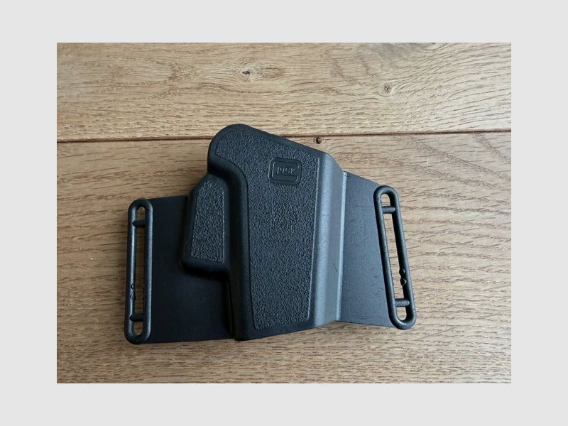 Glock 19 Gen 2 - Sammlerstück / sehr guter Original-Zustand - 4 Magazine - Sport- und Safety-Holster