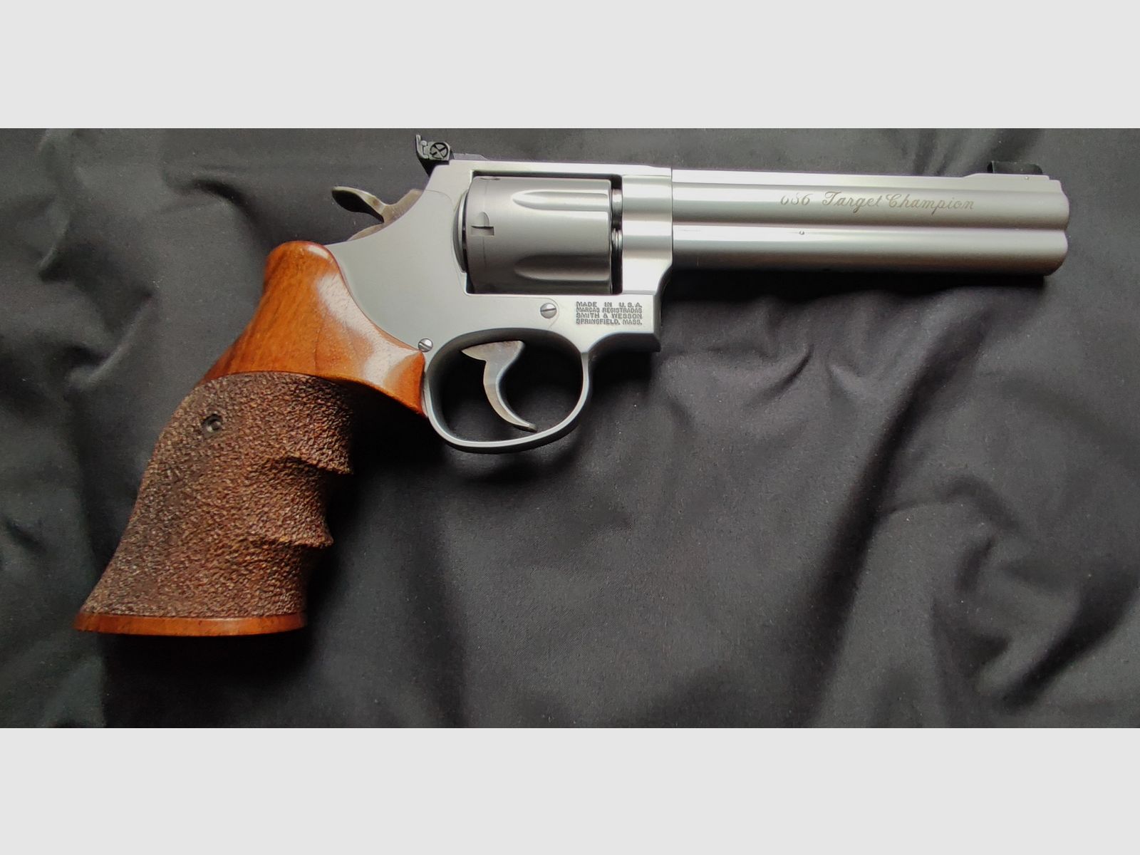Smith & Wesson (S&W) 686 Target Champion .357 Mag. Revolver Edelstahl