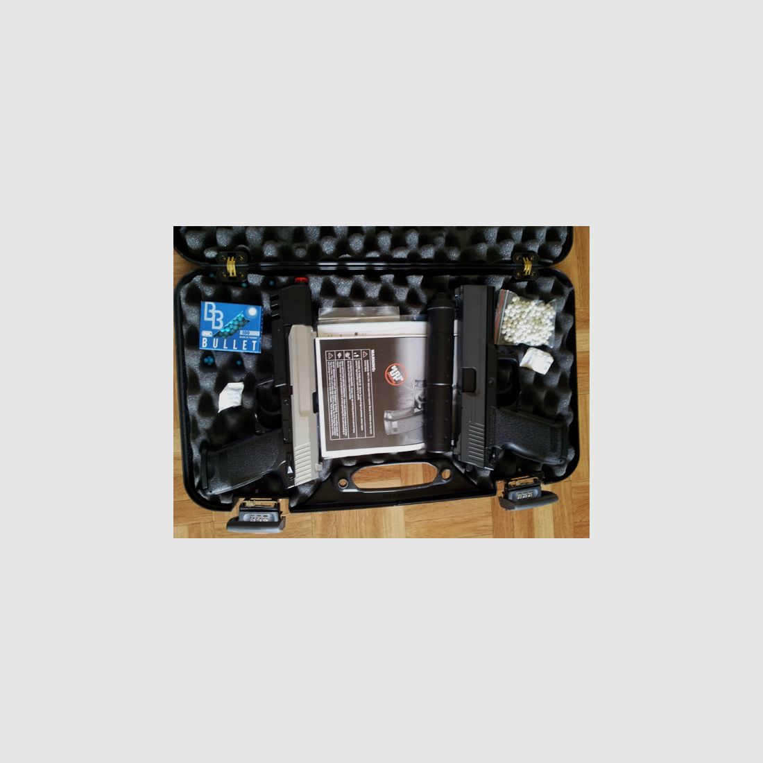 Collezione di armi Softair con accessori - da 14 anni, Hop-Ups