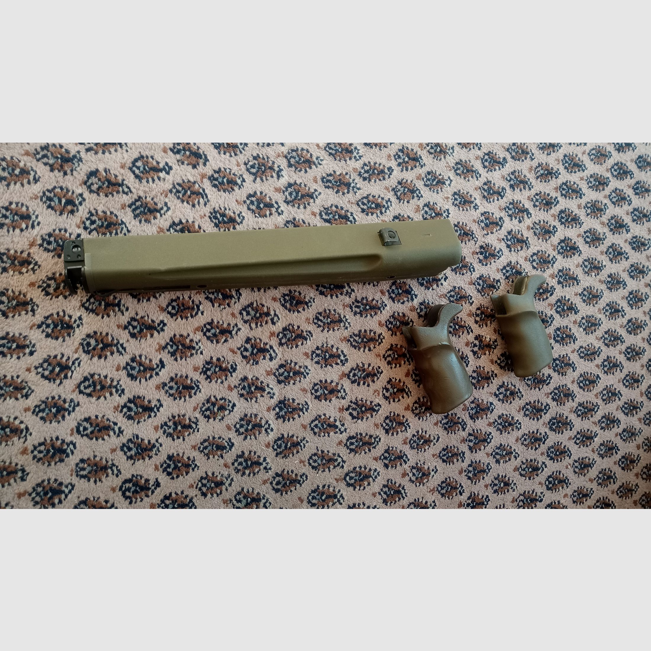 Originele Griff & Trapezhandschoen voor H&K G3A4 beide kleur afgestemd in NATO Groen en geschikt voor een bipod // G3 en klonen handgreep + pistoolgreep / G3A3 G3SG1 MKE T41 HK91 VFC Co2 Umarex