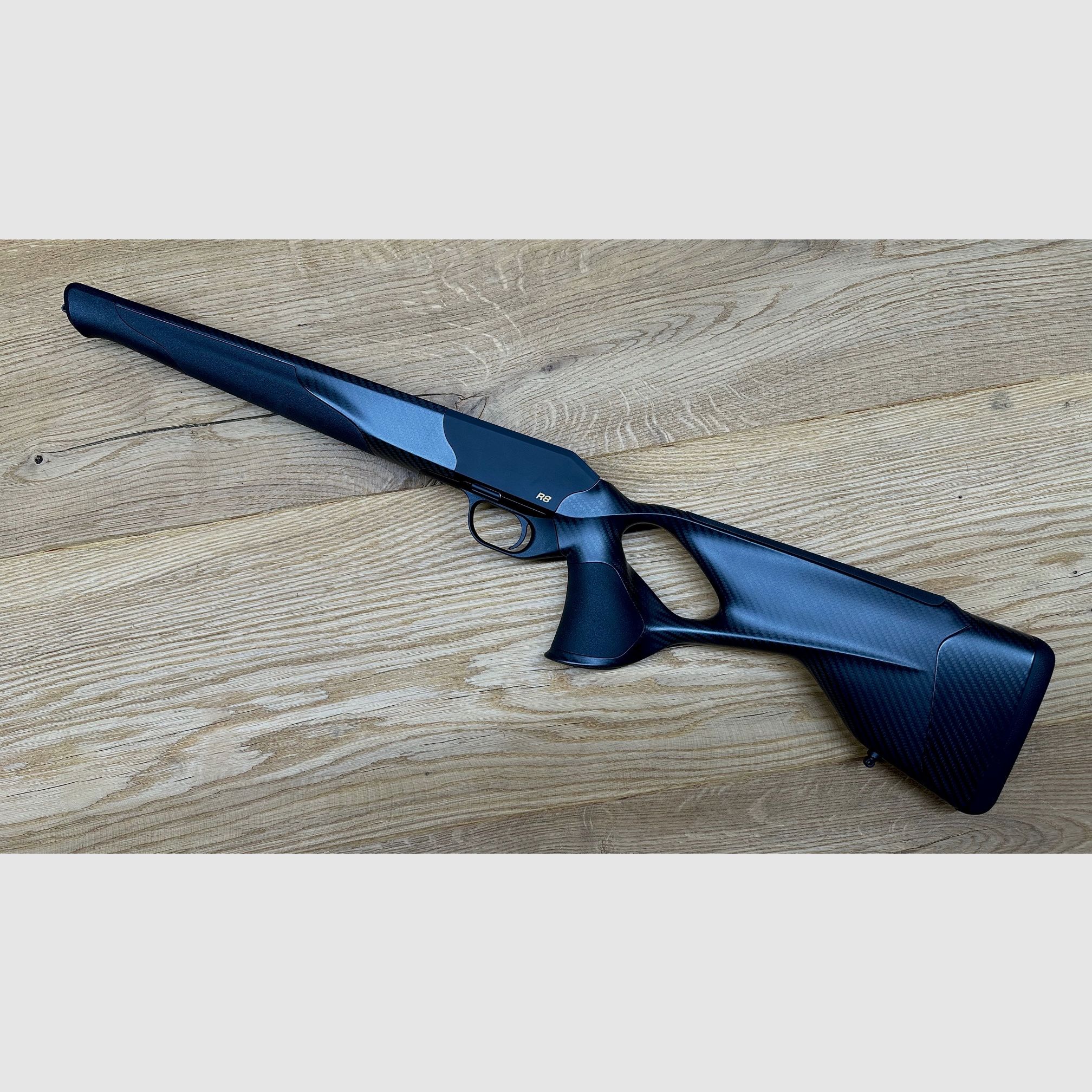 Blaser R8 Ultimate Carbon calcio con custodia/sistema // Manico sinistro // Solo 1,3 kg di peso