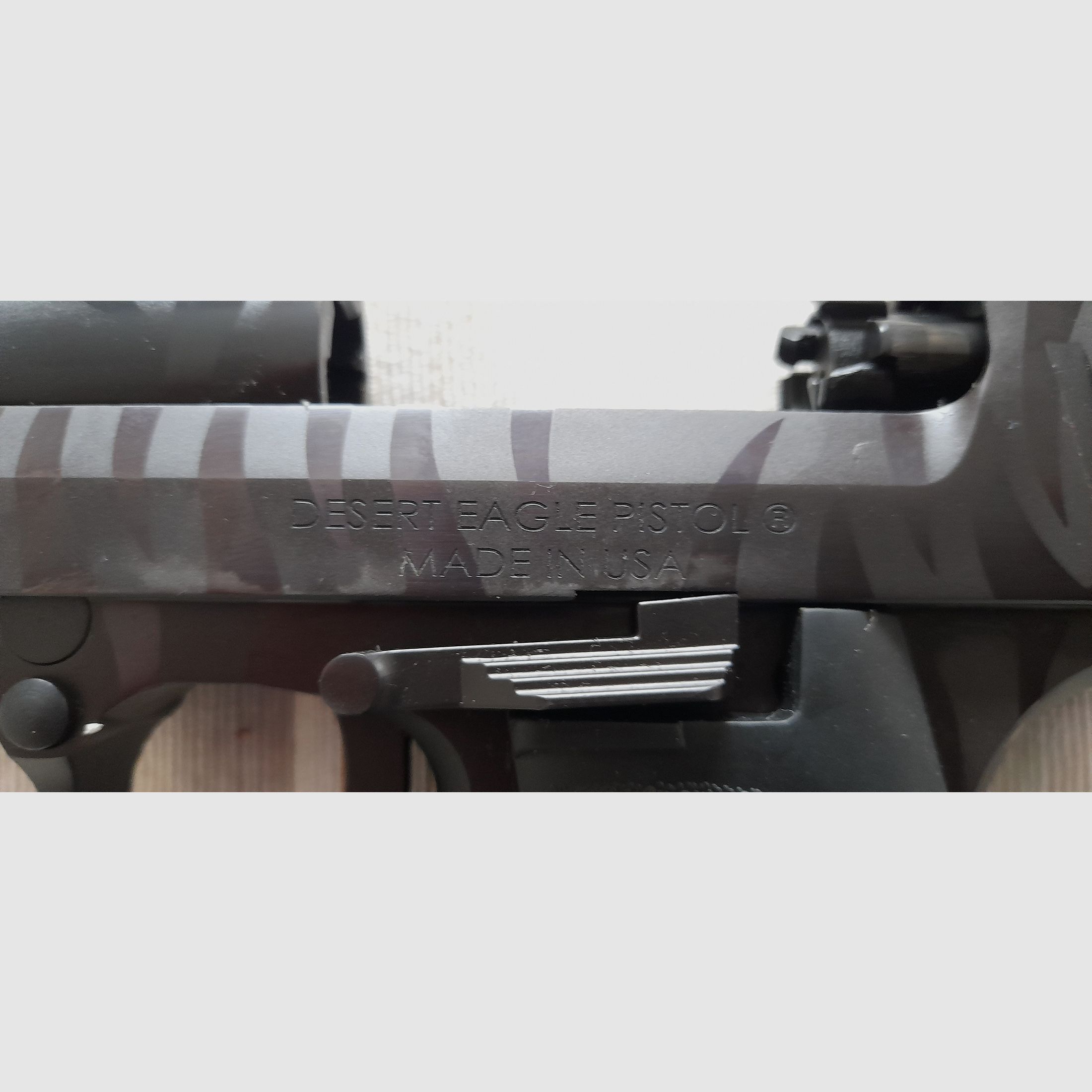 DESERT EAGLE 