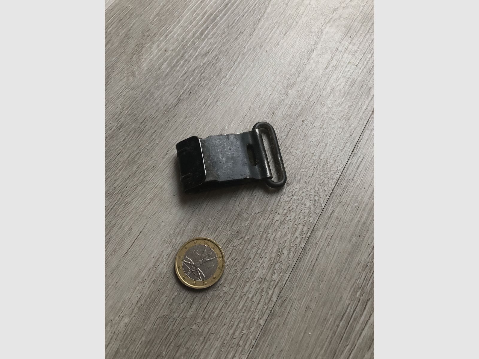 Haken für Gewehrriemen, Bild 2 von 2