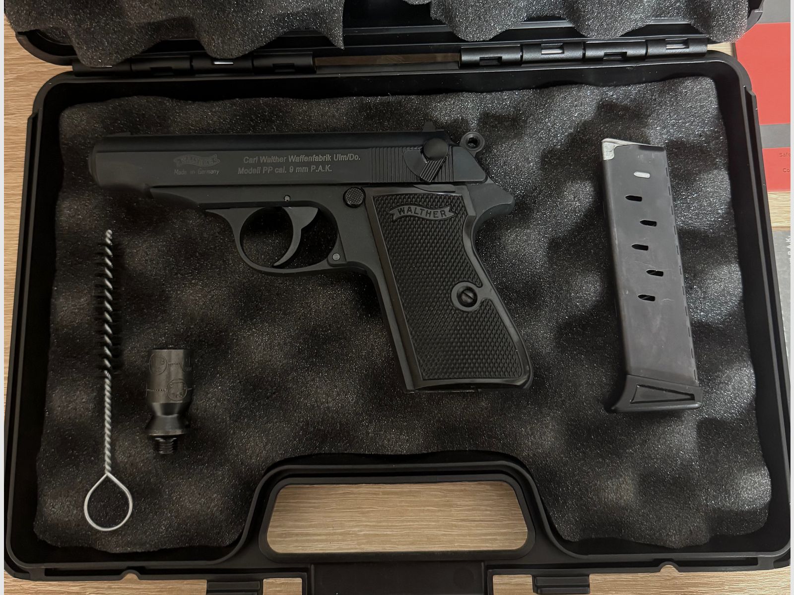 Walther PP pistola de fogueo 9mm P.A.K.