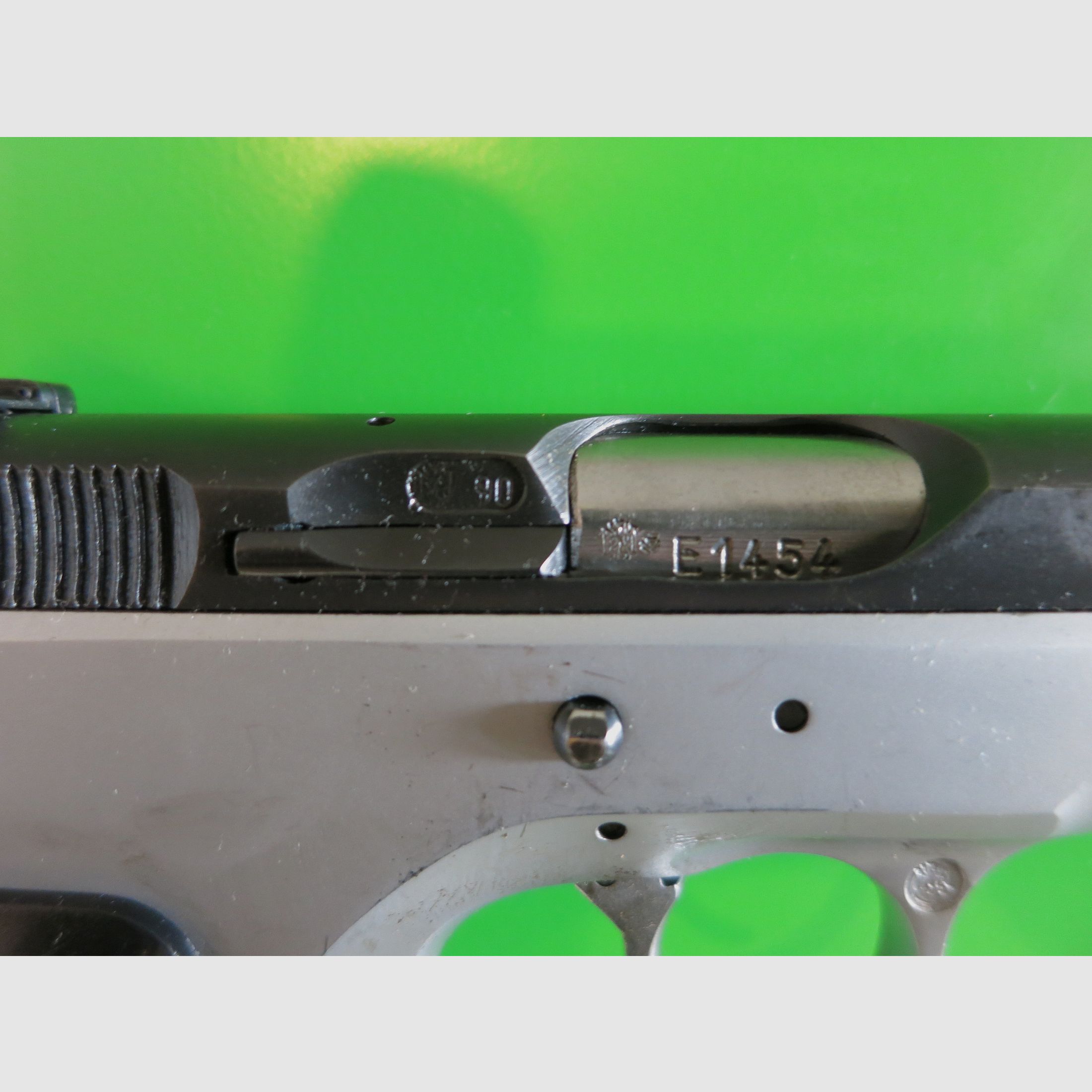 Brünner CZ75 DUO TONE bzw. ČZ 75 (Česká zbrojovka), halbauto. Selbstladepistole Kaliber 9 × 19 mm       #36