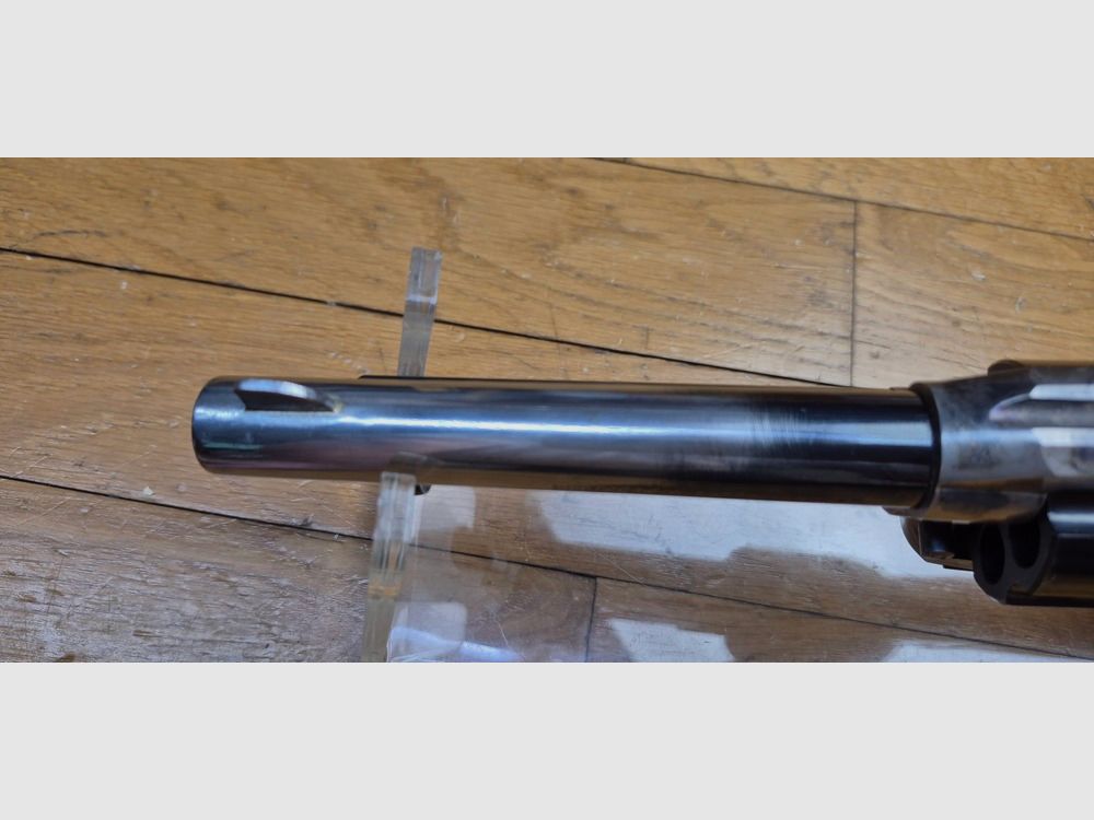 SAA 1873 von Ubert in 44-40 / 44 WCF – „Mod American Carbine“ – Ästhetischer Zustand gut (ohne Oxidation) Mechanischer Zustand einwandfrei – Aber Korn „bearbeitet“ – Wird für Teile verkauft, obwohl im aktuellen Zustand verwendbar!, Bild 13 von 19