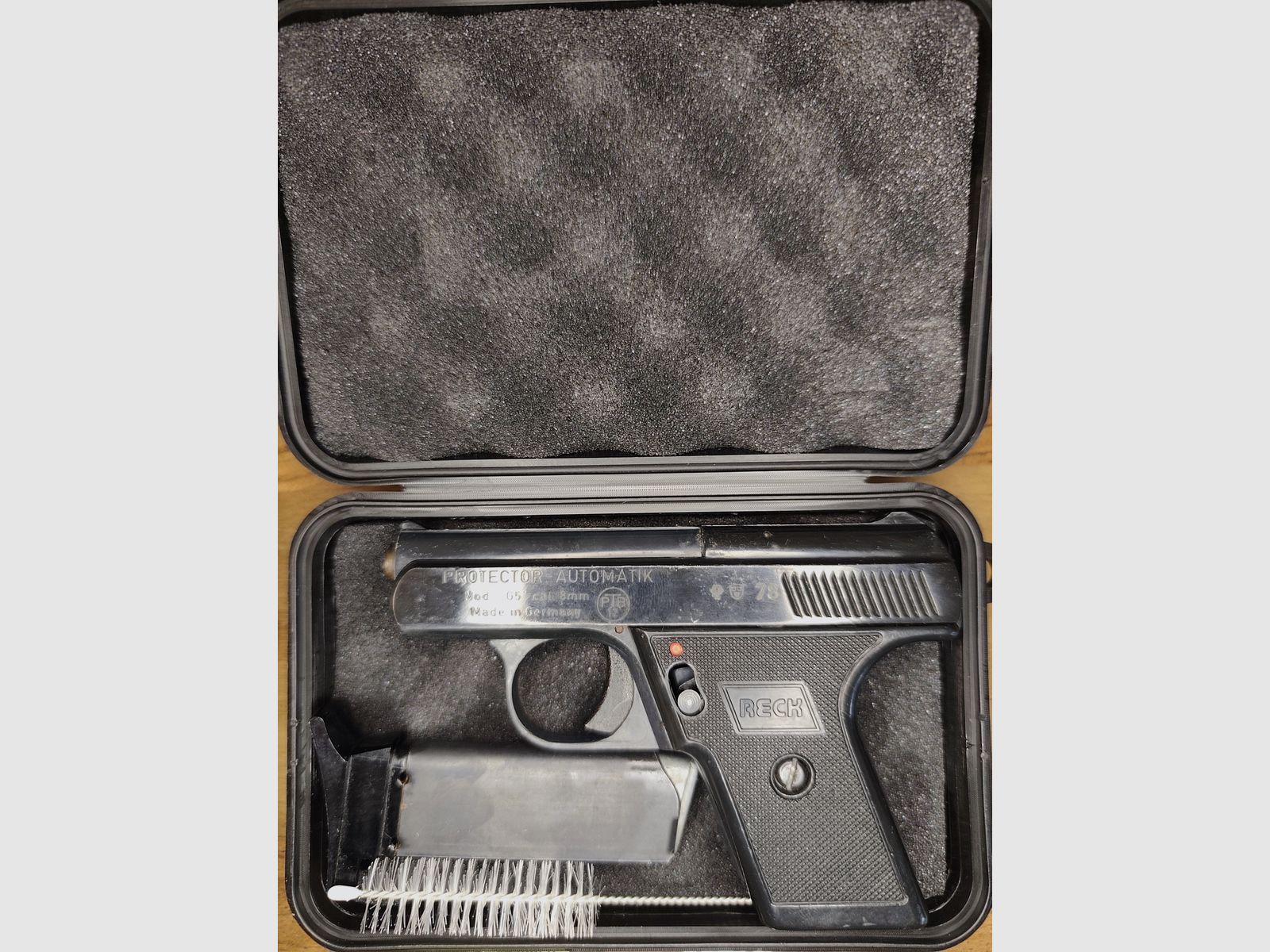 Reck Protector Automatik 8mm Vecchia PTB 12 bassa S/N 78 + cartucce di gas CS + coltello tascabile