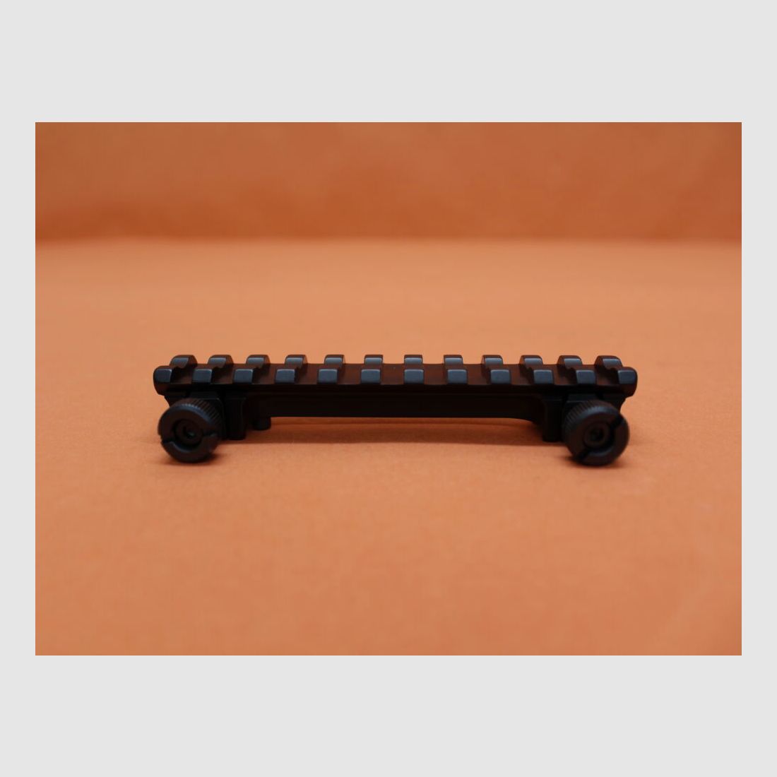 Recknagel Era-Tac Montageschiene (57050-0011) Alu schwarz m. Quernuten (Picatinnyprofil) 115mm BH=17,5mm