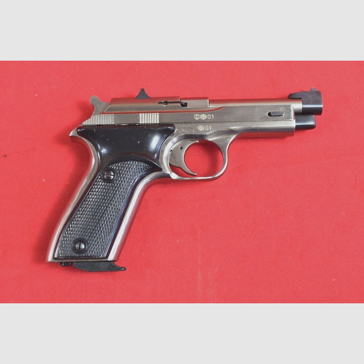 #7878 pistola MARGO, año 2001, cal. .22 LR, imagen 2 de 14