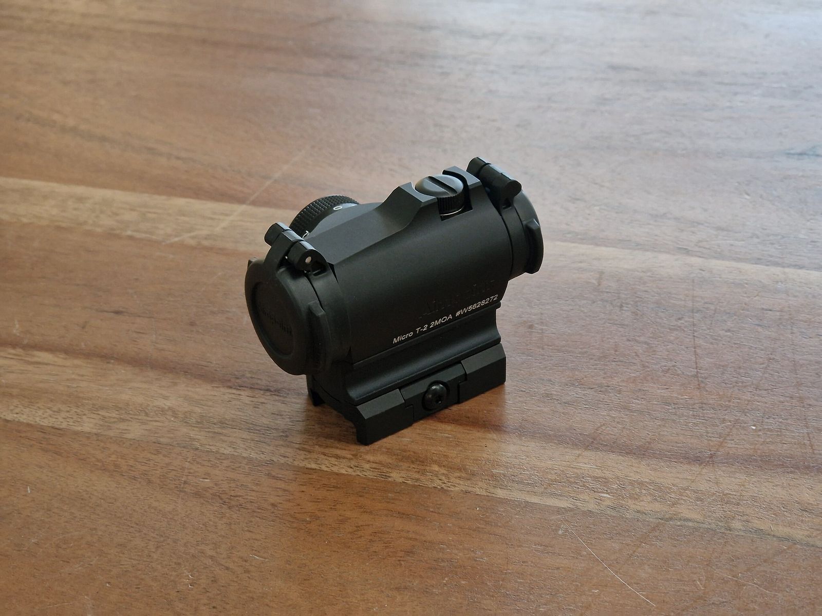 Aimpoint – Zielgerät Micro T-2 / black / mit IR Stufe, 2MOA, ACET Technologie / mit Picantinny Montage, Bild 3 von 3