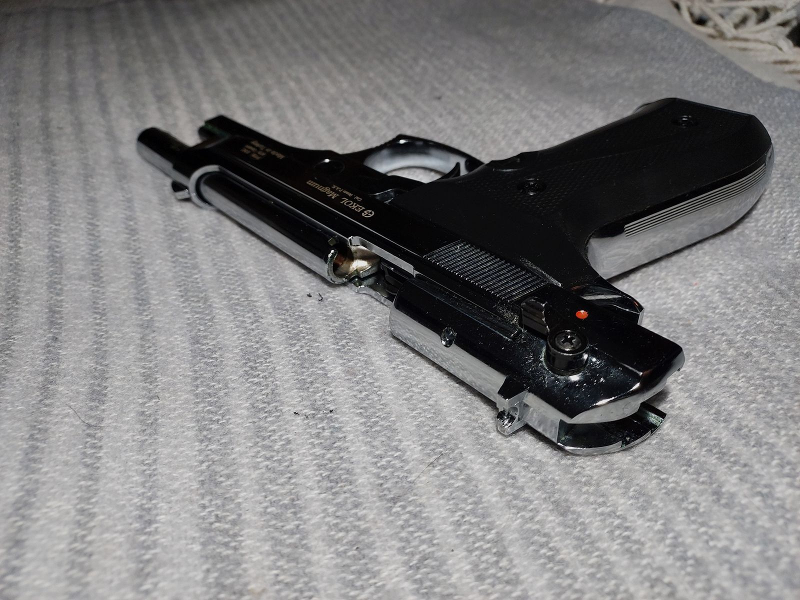 Ekol Firat Magnum pistolet de défense chromé cal. 9mm P.A.K. (PTB 973) comme neuf !