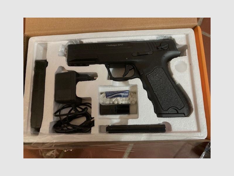 Ghallenger XP17 by ASG No Glock, holster, large magazine