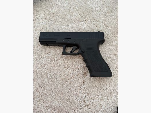 Glock 17     4,5 mm Diabolo 