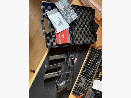 Walther PPQ con 3 caricatori e accessori originali