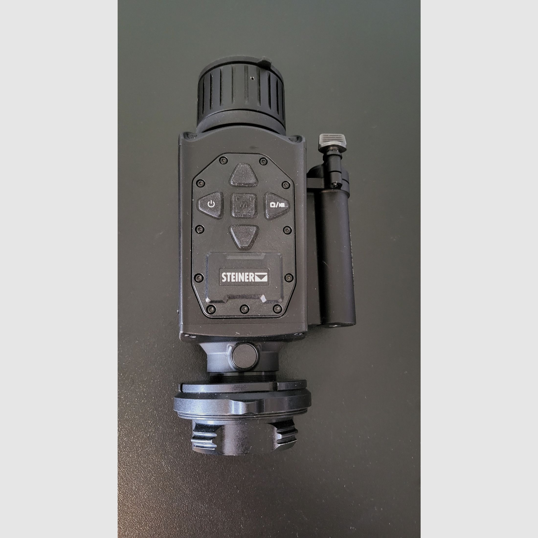 Steiner Nighthunter C35 35mm 640x480 píxeles sensor de 12 µm incluido montaje EP Arms Rotoclip