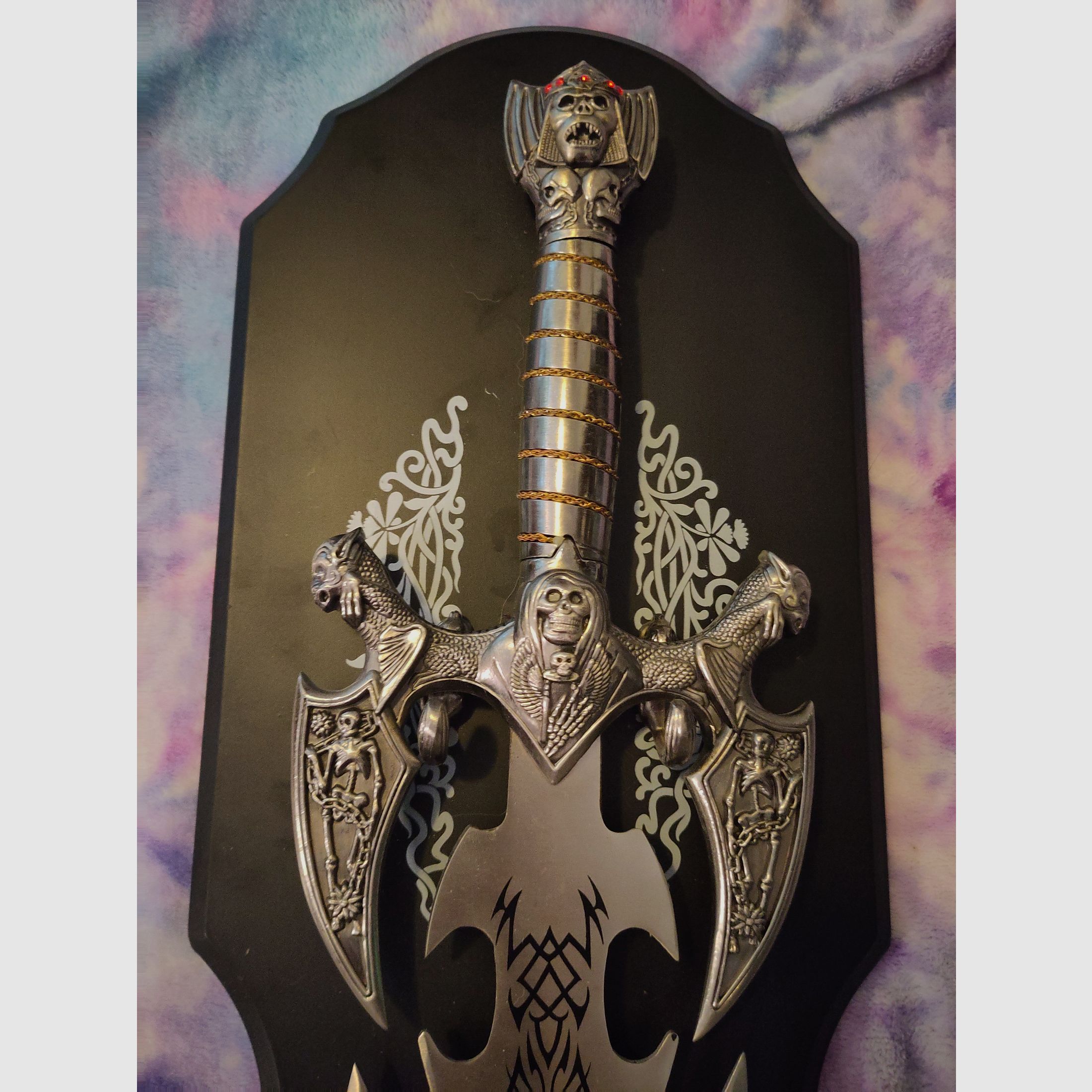 Decorative sword dragon slayer from "Two Worlds" 100cm including wall mount *rare*