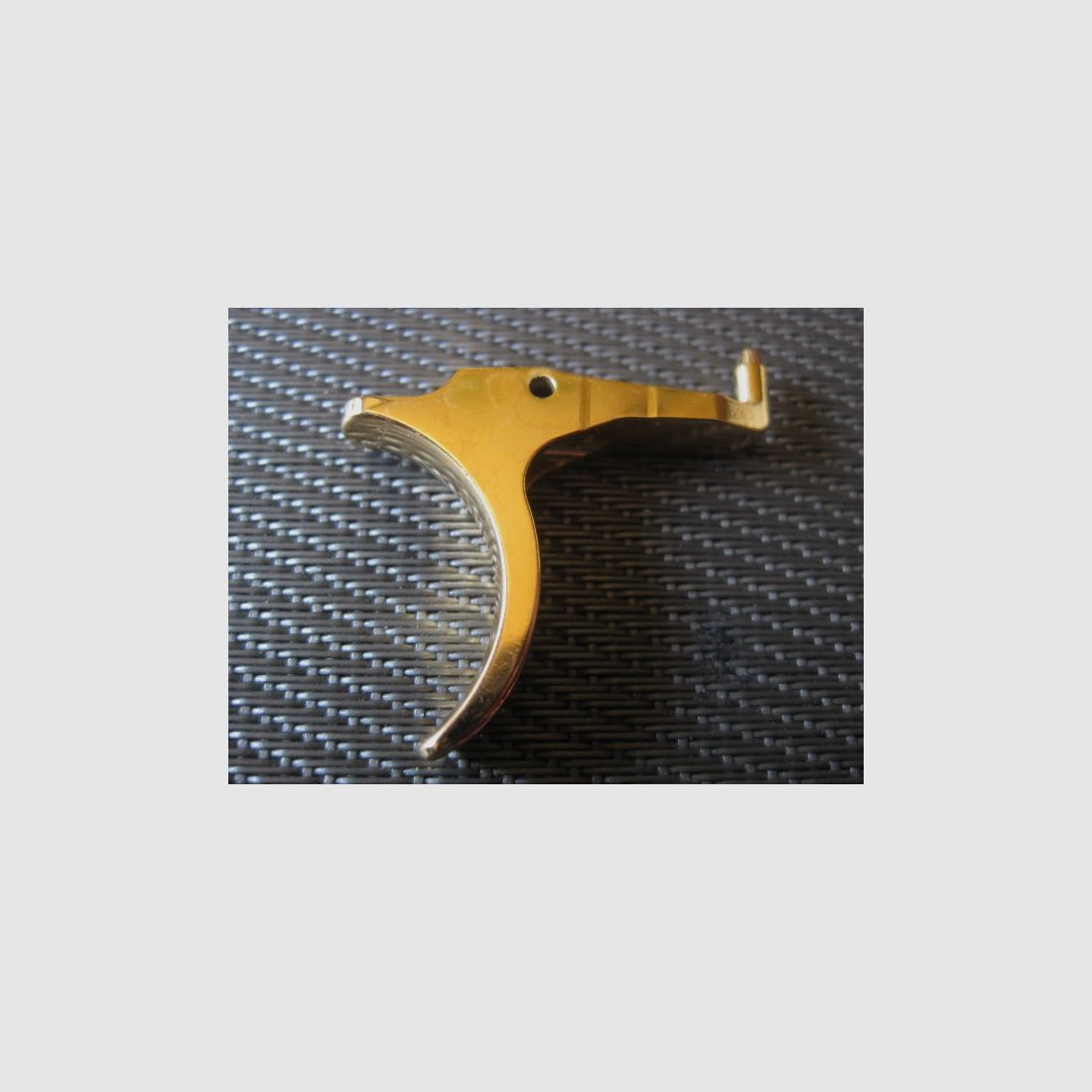 NEW ORIGINAL GOLD-COLORED TRIGGER-LEVER for Blaser R8 or Blaser F3 !! NOT for R93 or F16