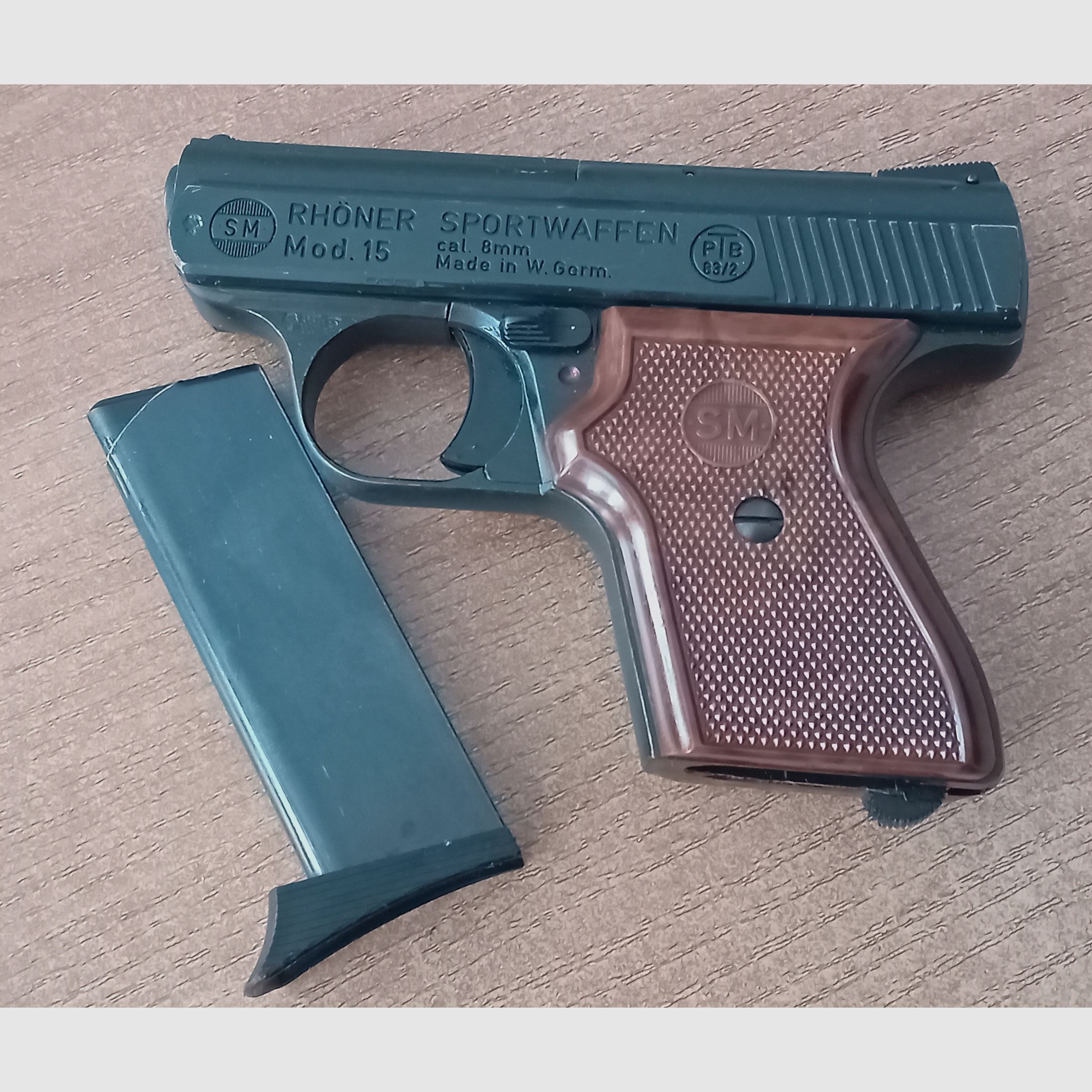 Alte Rhöner SM 15 Kal. 8 mm Knall im PTB 83/2 von 1989!
