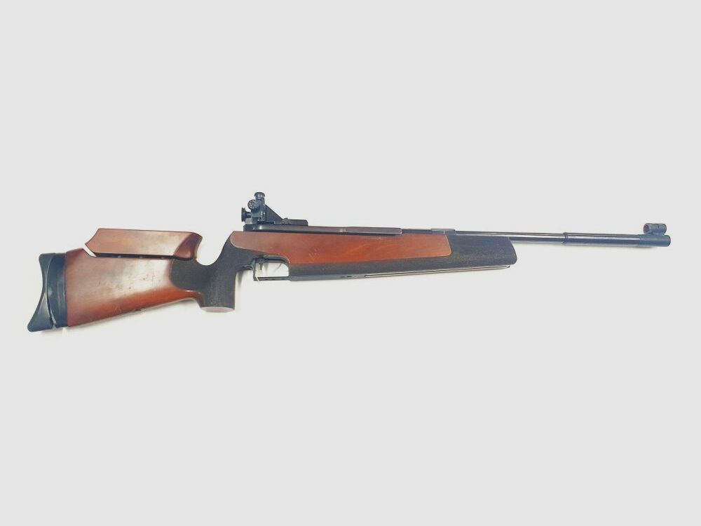 Feinwerkbau Luftgewehr Mod. 300, Kaliber 4,5 für rechts Schützen ; F im Fünfeck