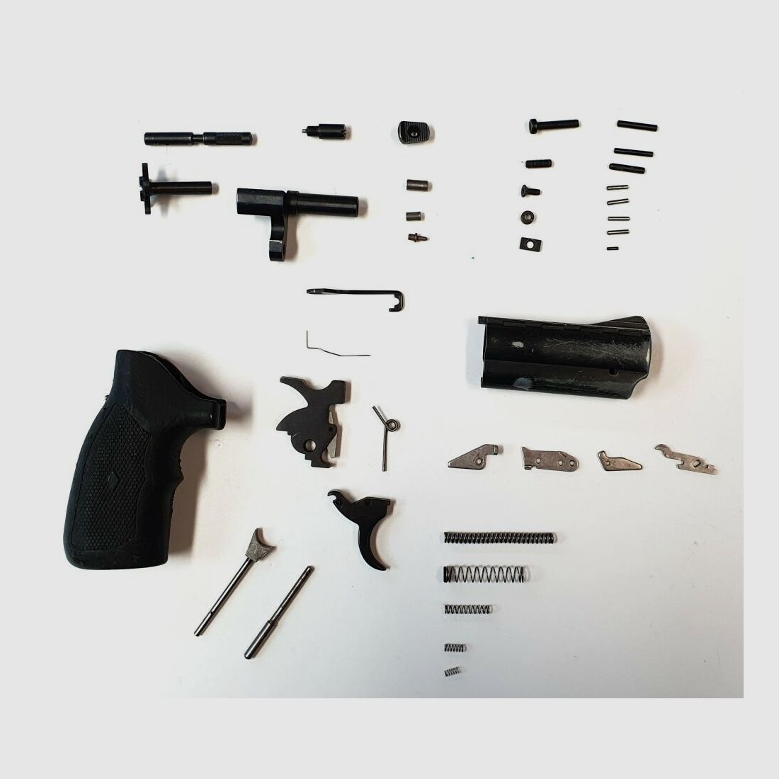 Weirauch Freier Teilesatz Weihrauch Arminius HW 38 Revolver .38 Special 39Teile