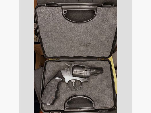 Smith & Wesson Combat blank-firing revolver cal. 9mm R.K. blued (PTB 607) S&W Combat