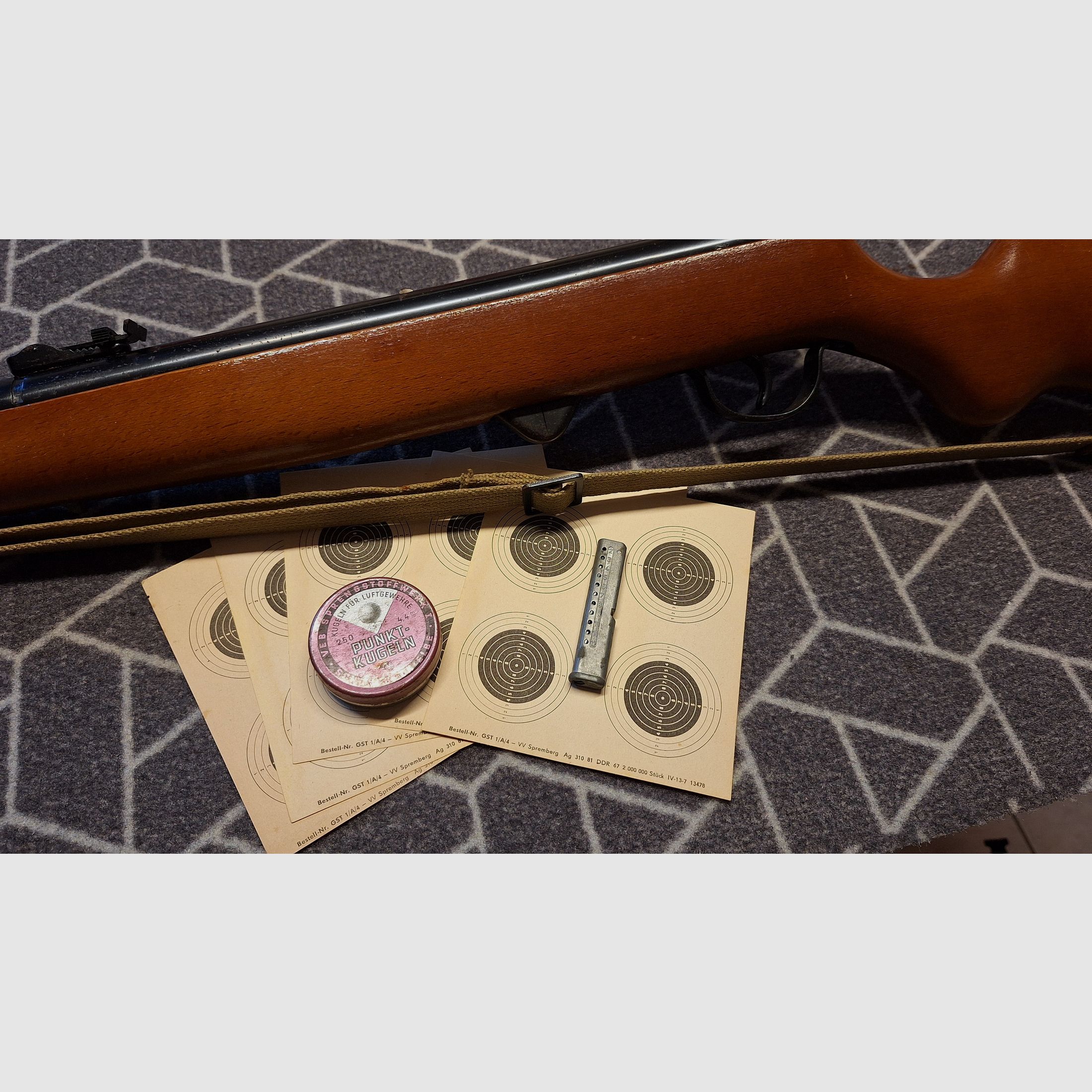 Haenel Suhl 310 air rifle with 12-round magazine + case!