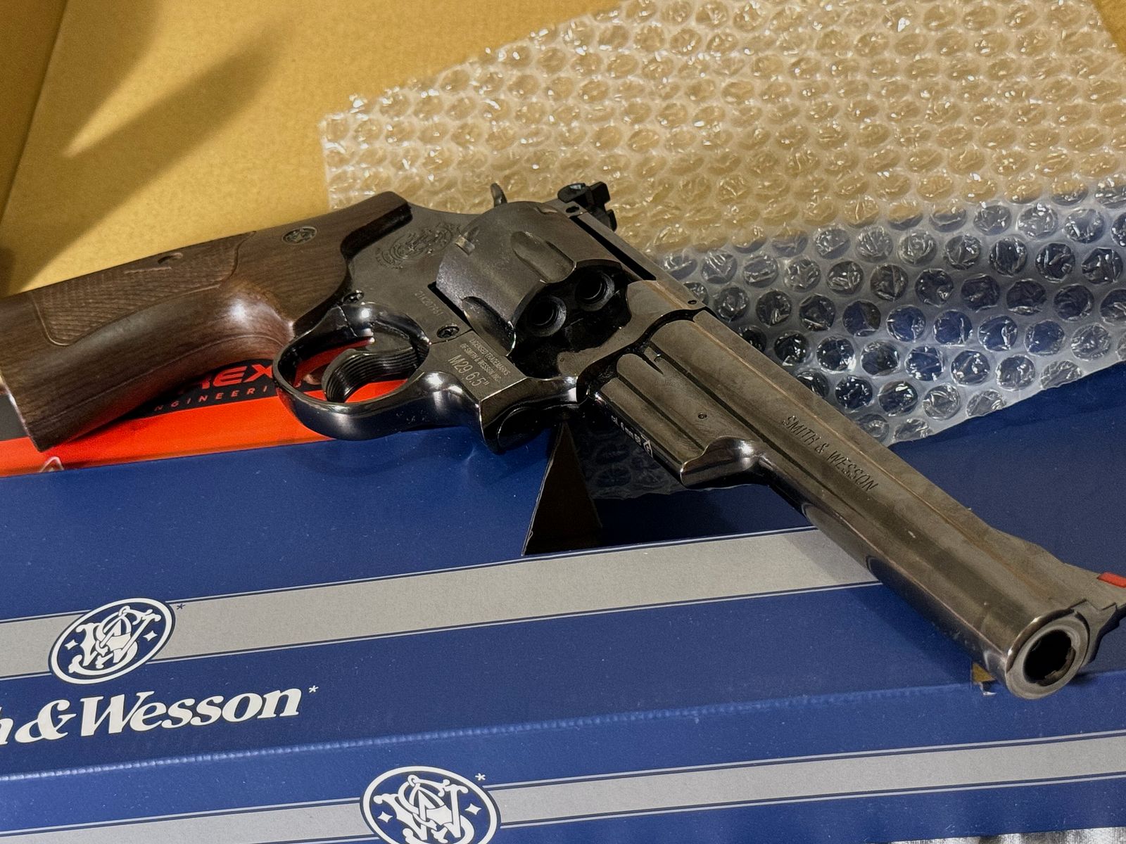 Smith & Wesson Model 29 6,5 Zoll Vollmetall CO2 Revolver 6mm BB Black-Chrome-Finish