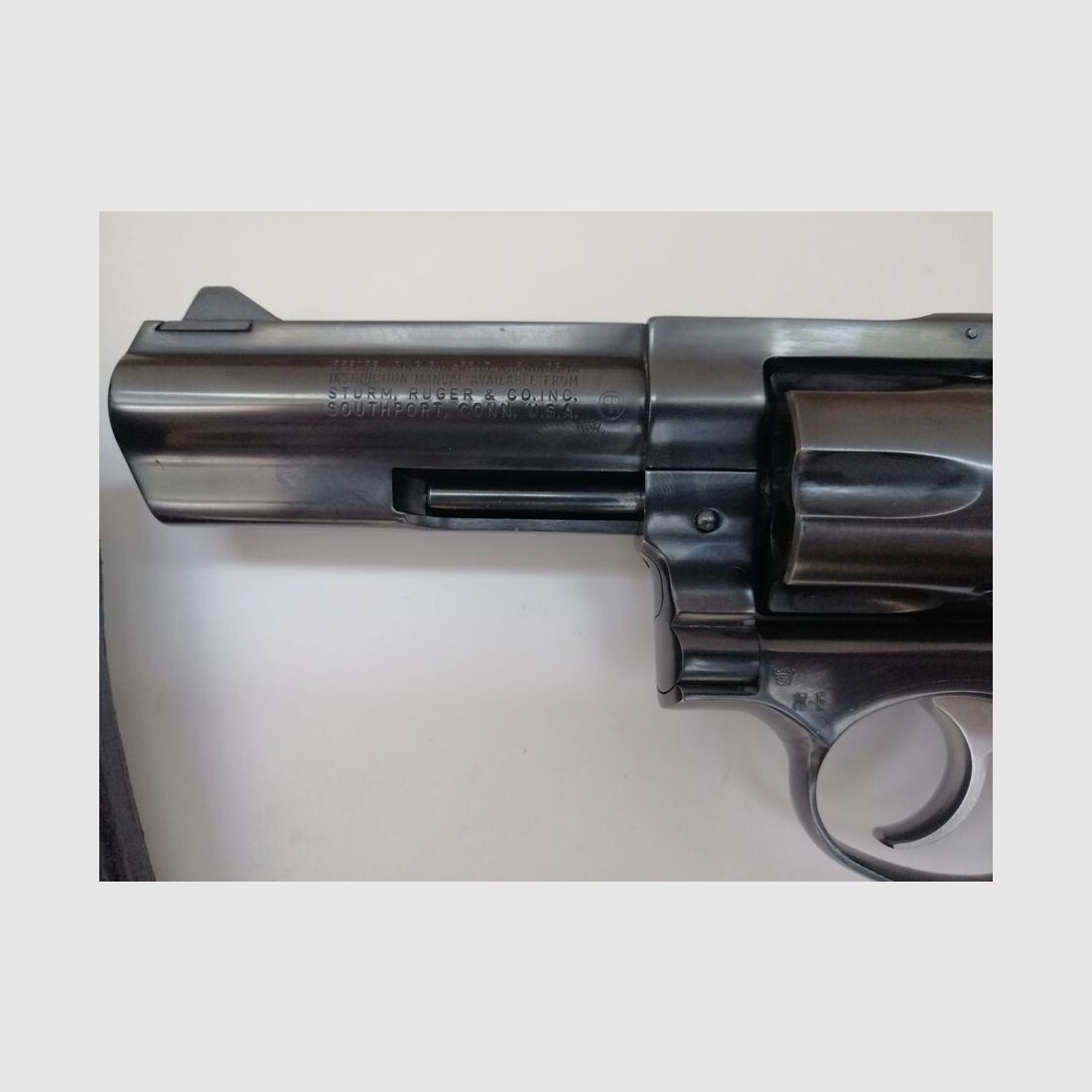 Schöner Ruger GP 100 – Lauf 4 Zoll – 357Magnum – Ruger Holster – TBE, Bild 7 von 11