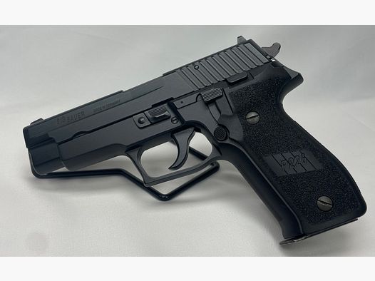 Sig Sauer P226 versione in acciaio completo!