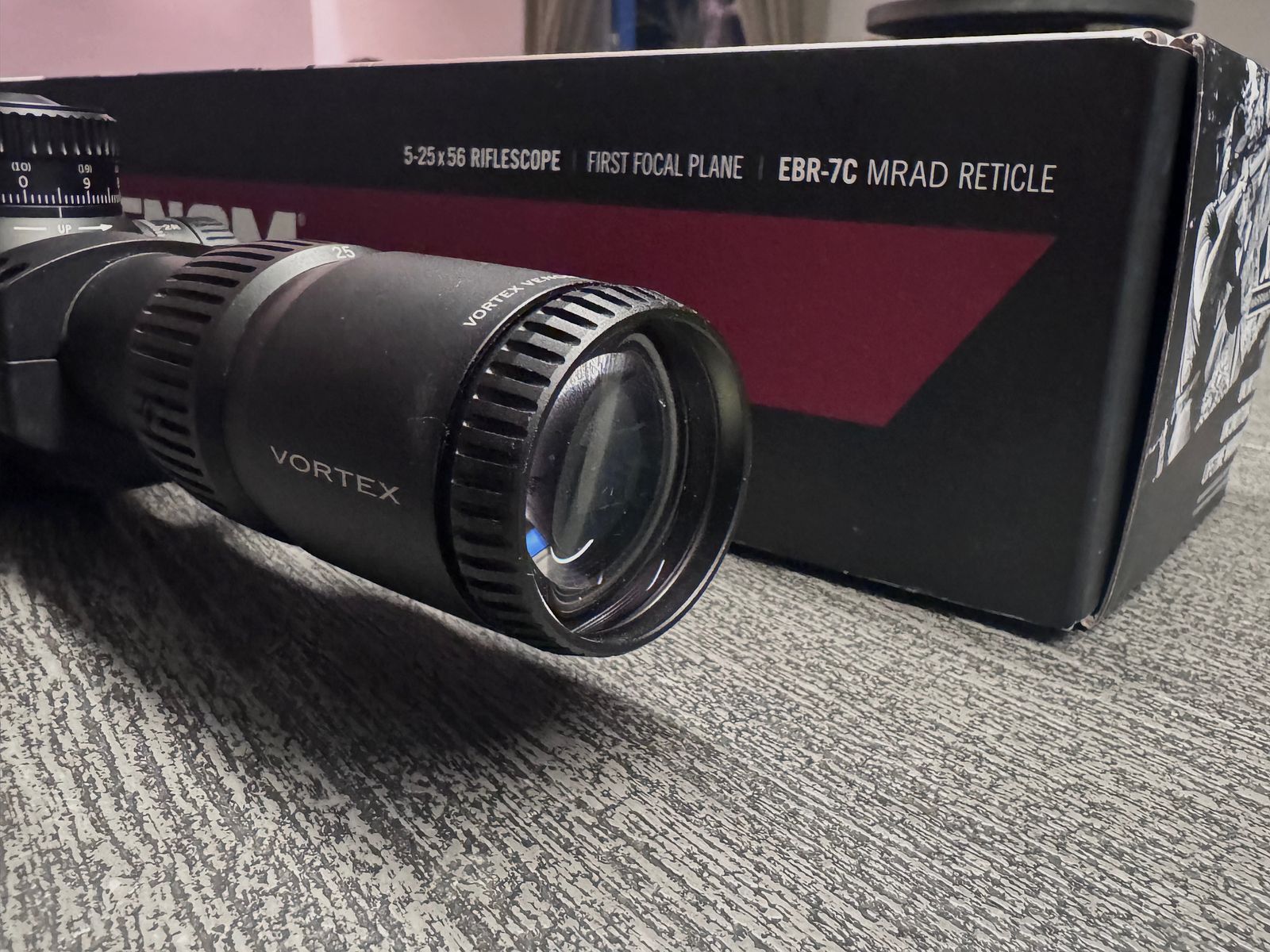 Vortex Venom 5-25x56 FFP EBR-7C MRAD mit Montage