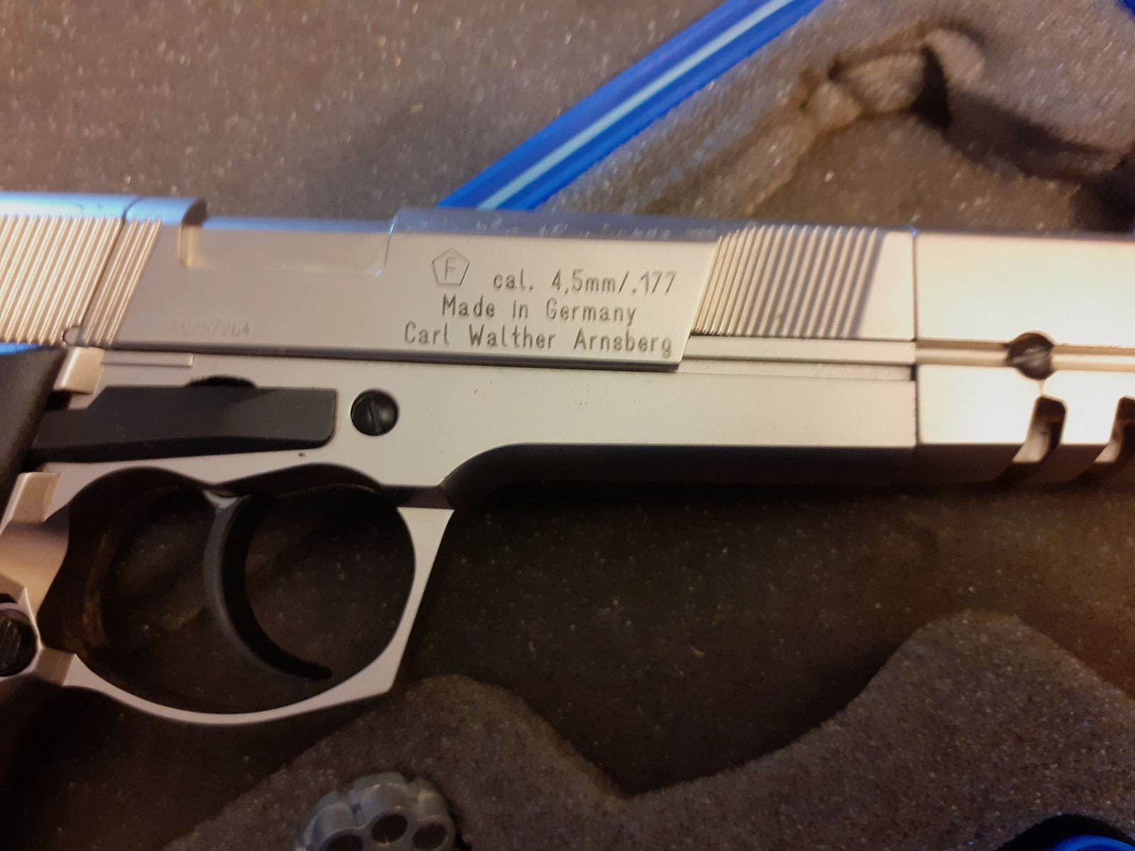 Pistolet CO2 Walther CP88 Competition, niklowany