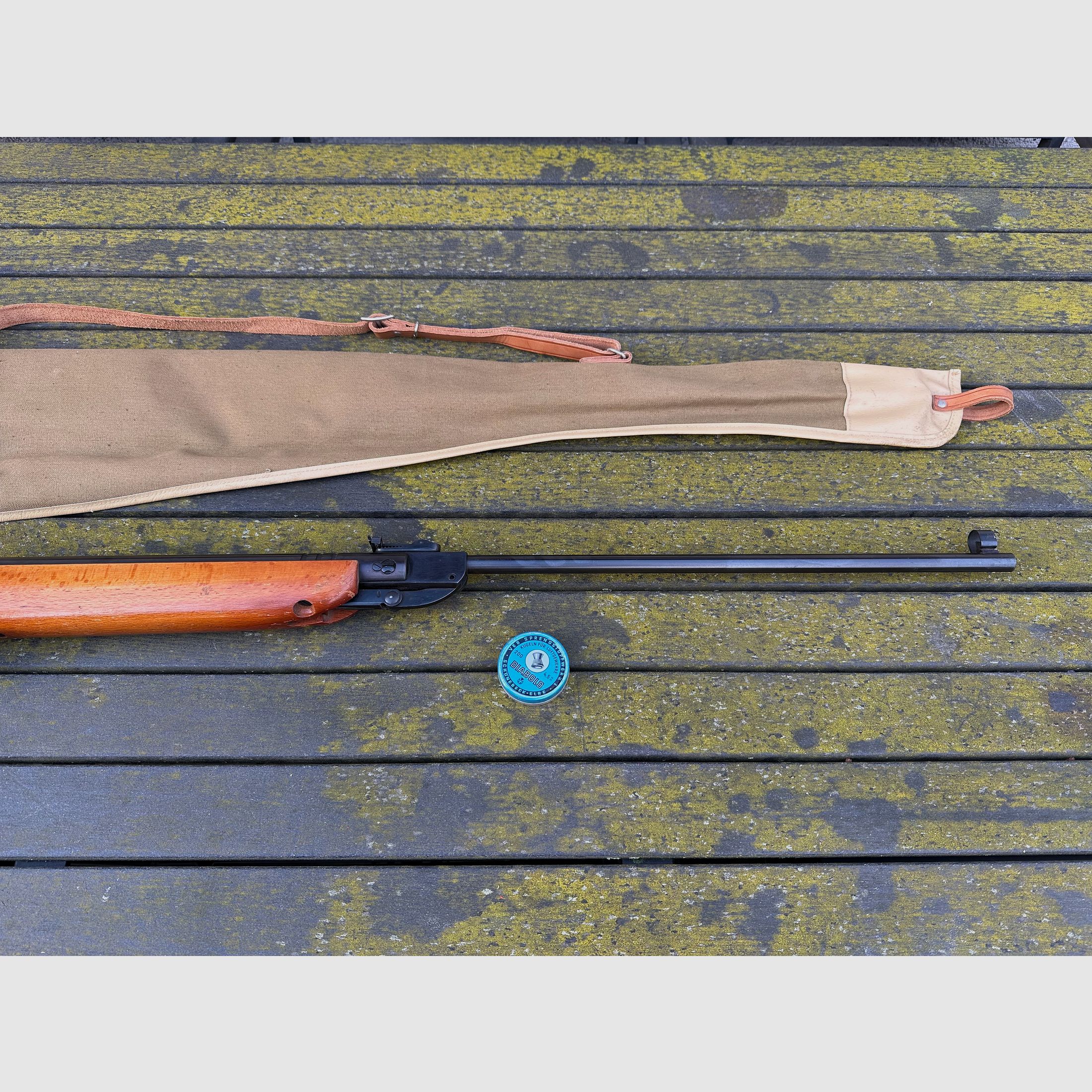 Fucile ad aria compressa DDR Haenel modello 303 con borsa