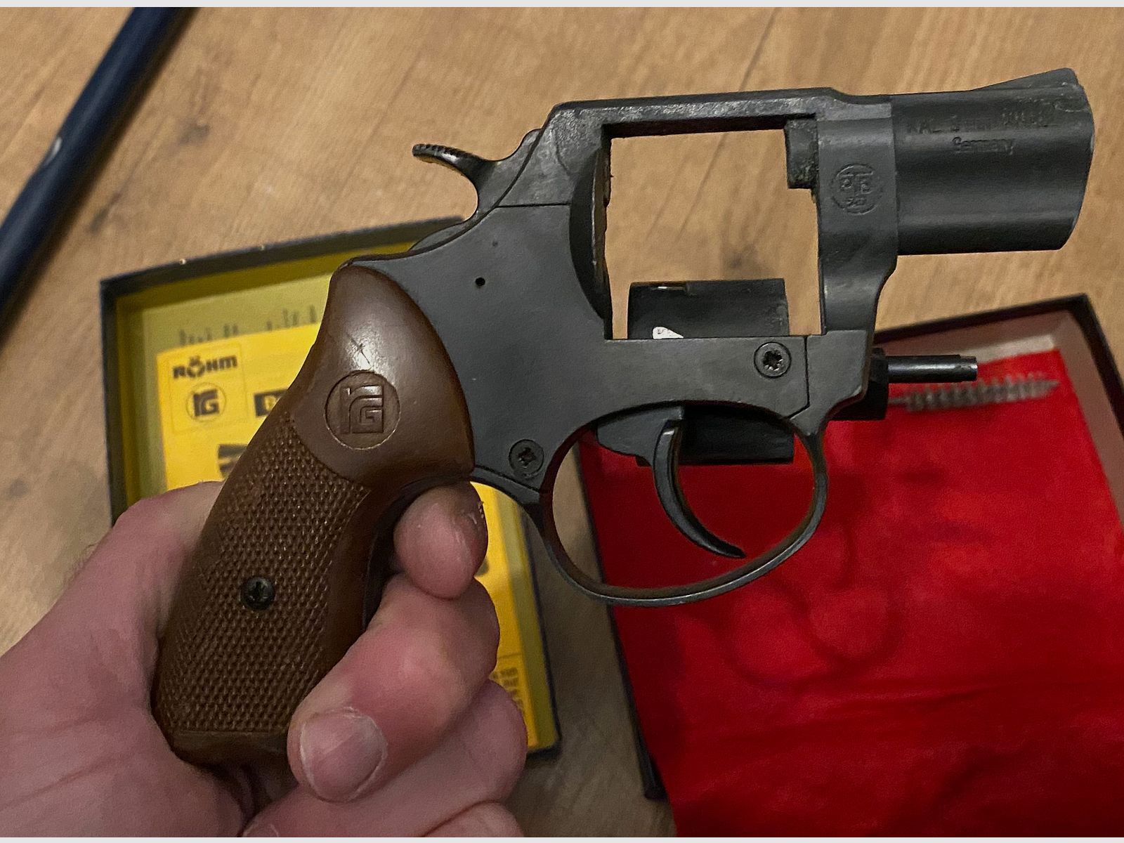 Röhm RG 59 „Le Petit“ Kaliber 9 mm Knall Schreckschussrevolver, inkl. Originalkarton und Zubehör