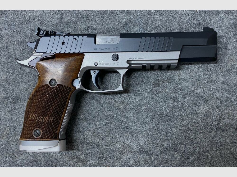 SIG Sauer P 220 X-Six .45Auto