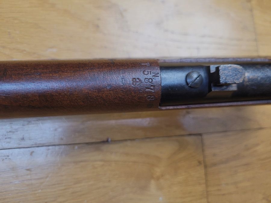 Zeer mooi Engels geweer Lee Enfield MKIII (*) – Zeer zeldzame Engelse fabricage uit de Tweede Wereldoorlog door B.S.A. uit 1943! – Origineel kaliber 303 British – Enkele serienummer – MUSEUMSTAAT!, afbeelding 15 van 41