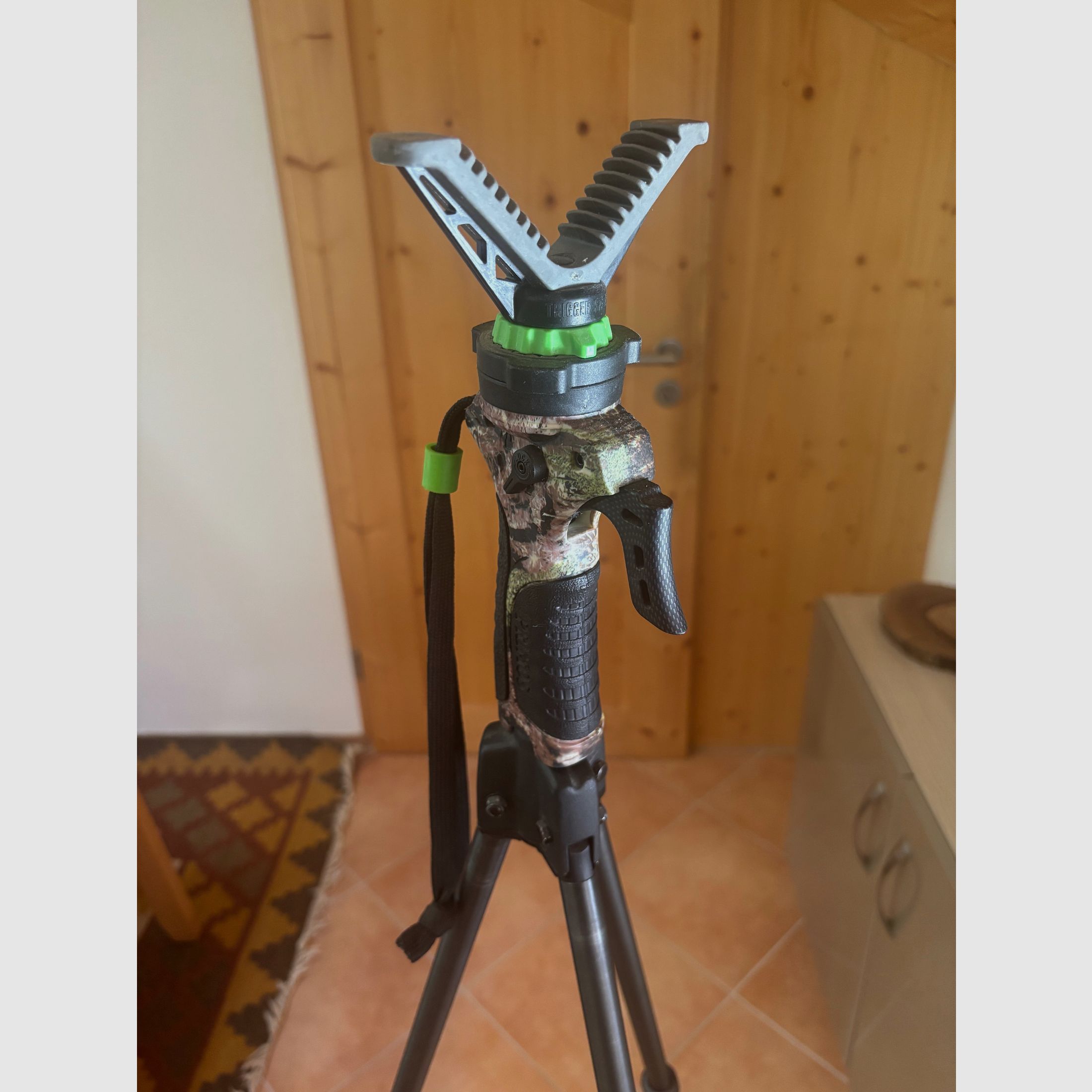 Primos Trigger Stick Gen 2 – Jim Shockey Edition – very good condition