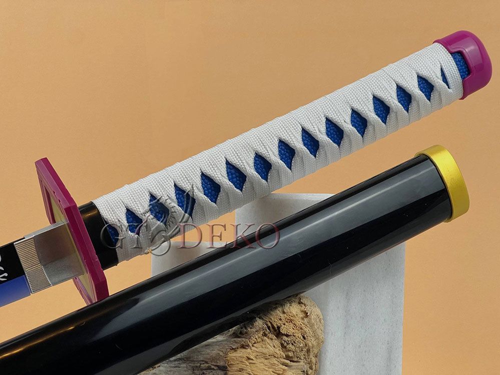 Katana en bambou épée lumineuse Giyu Tomioka, image 4 sur 6